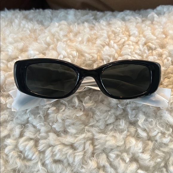 Gentle Monster Sunglasses Lix 01 (Unisex, Men’s or Women’s glasses) - Picture 2 of 13